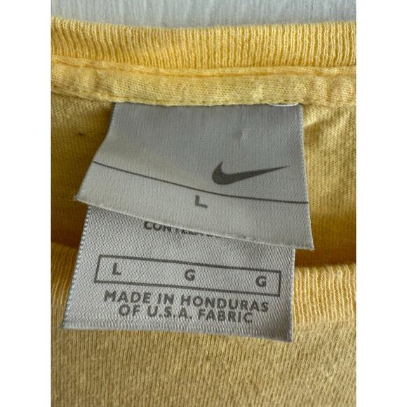 Nike Women’s Vintage 90s Y2K Cotton Yellow T Shirt size Large - Picture 3 of 6
